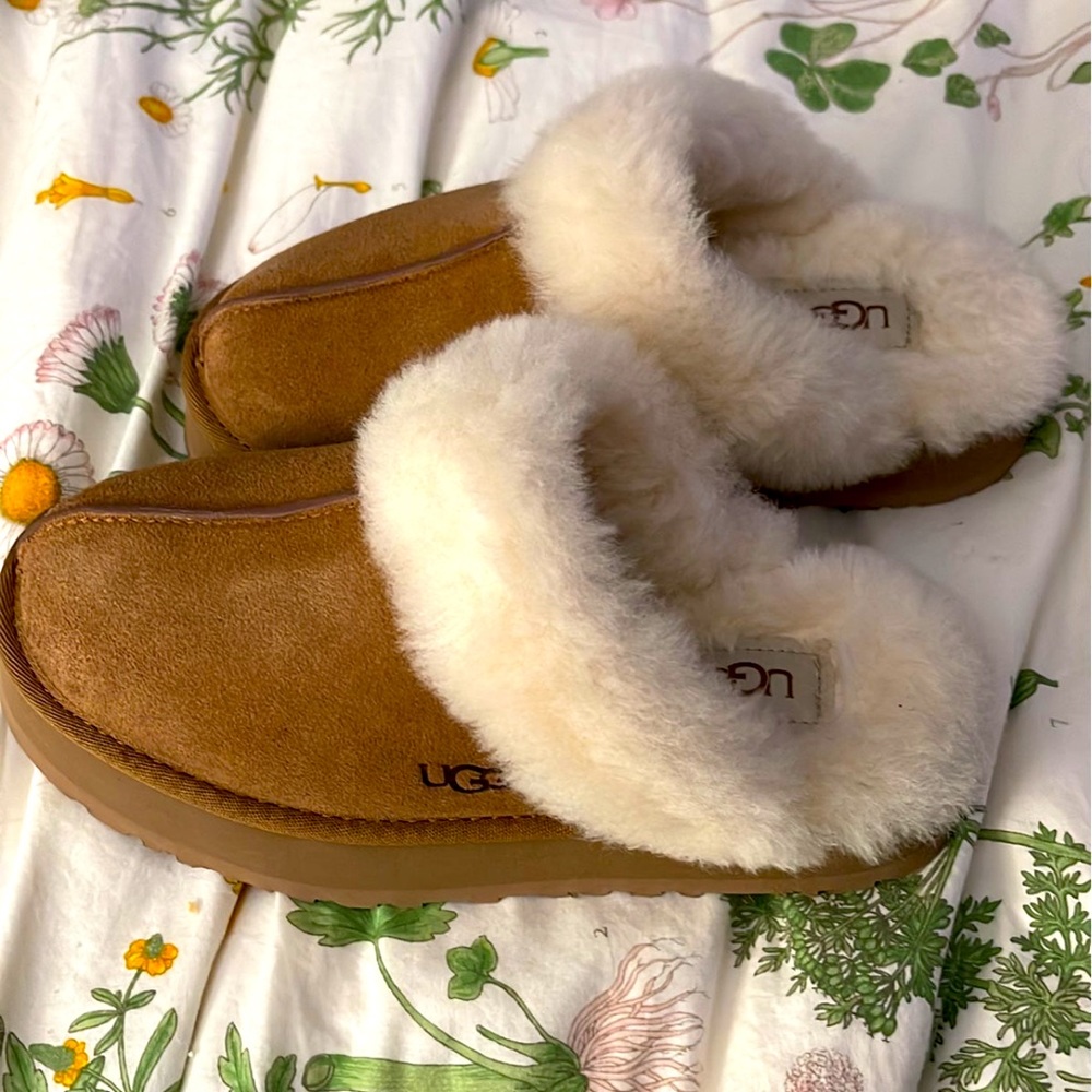 UGG DISQUETTE SLIPPERS